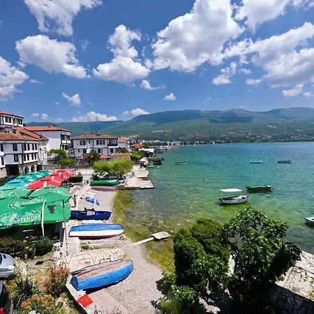 Lucija 3*
