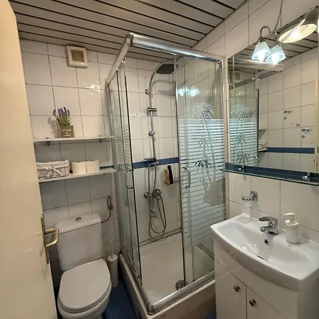 Casa de hóspedes Lucija 3*
